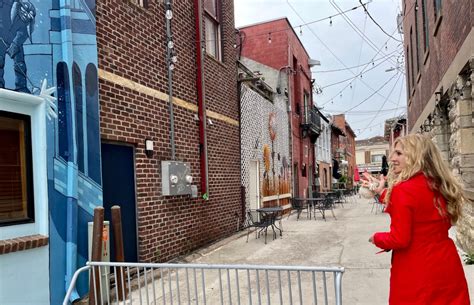 Stillwater’s newest art gallery is in an alley, which has a new name: Union Art Alley
